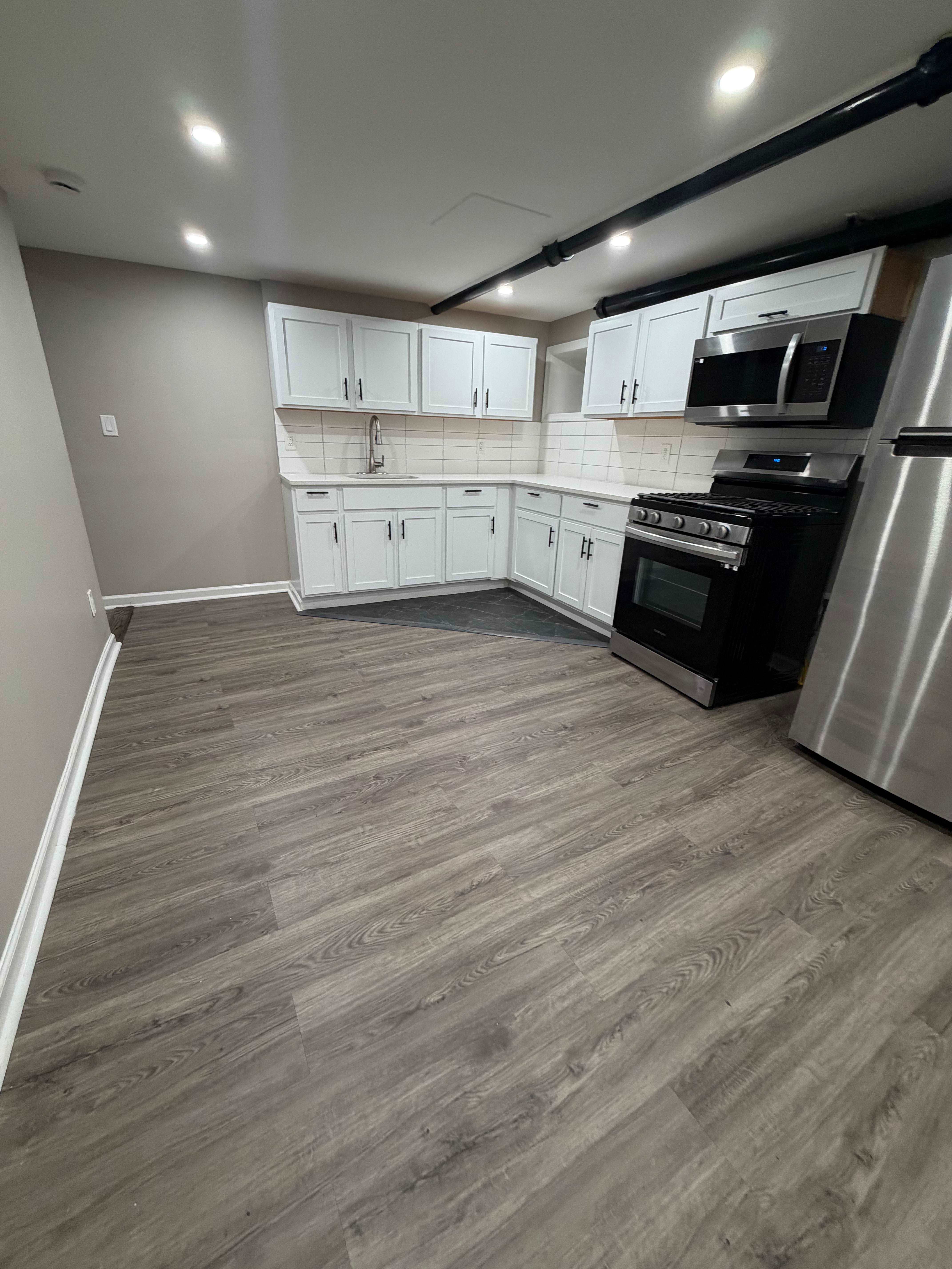 131 S Harrison St – photo 1 of 15
