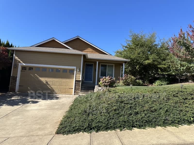 6913 Owl Dr SE – photo 1