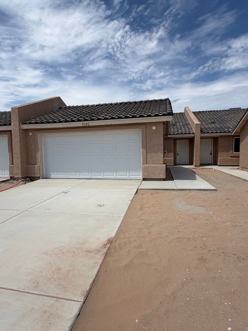 BRAND NEW 3 BEDROOM HOME! – photo 1