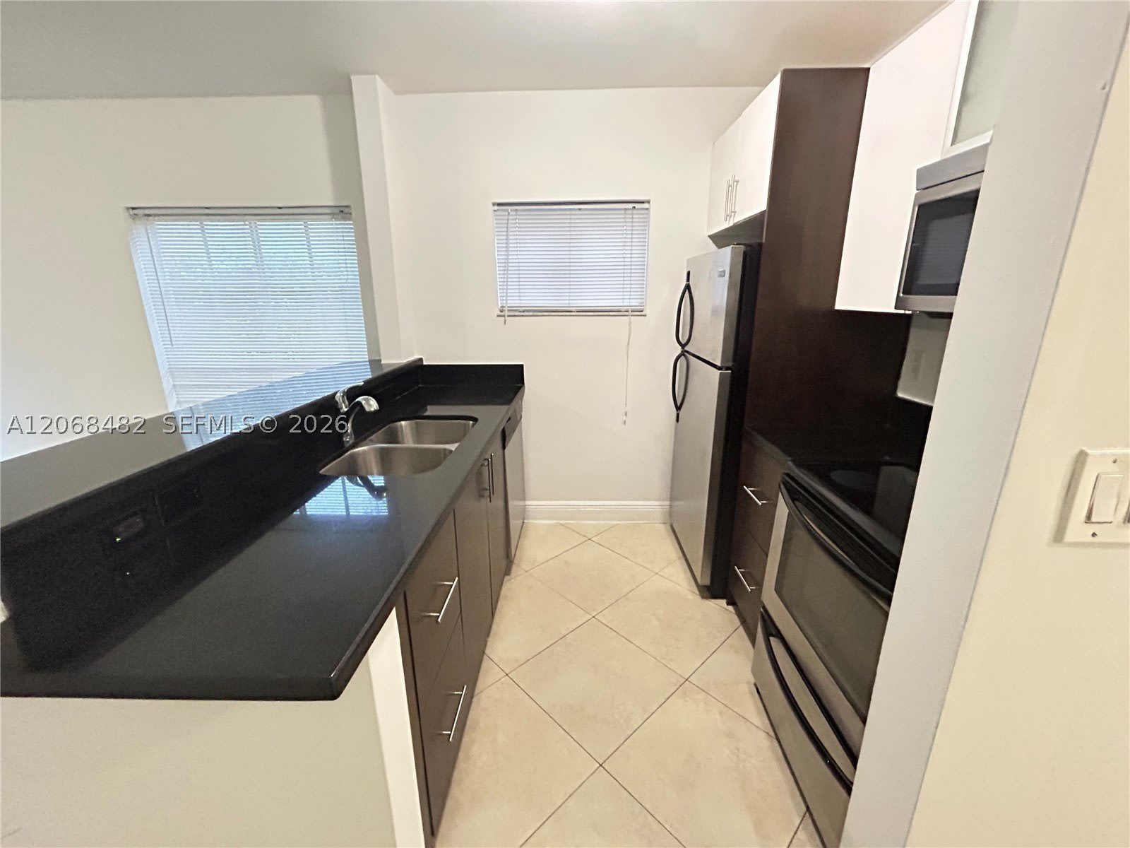 1034 Lenox Ave – photo 1