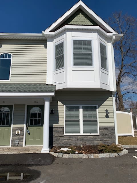 15 Bates Place, 11A – photo 1 of 15