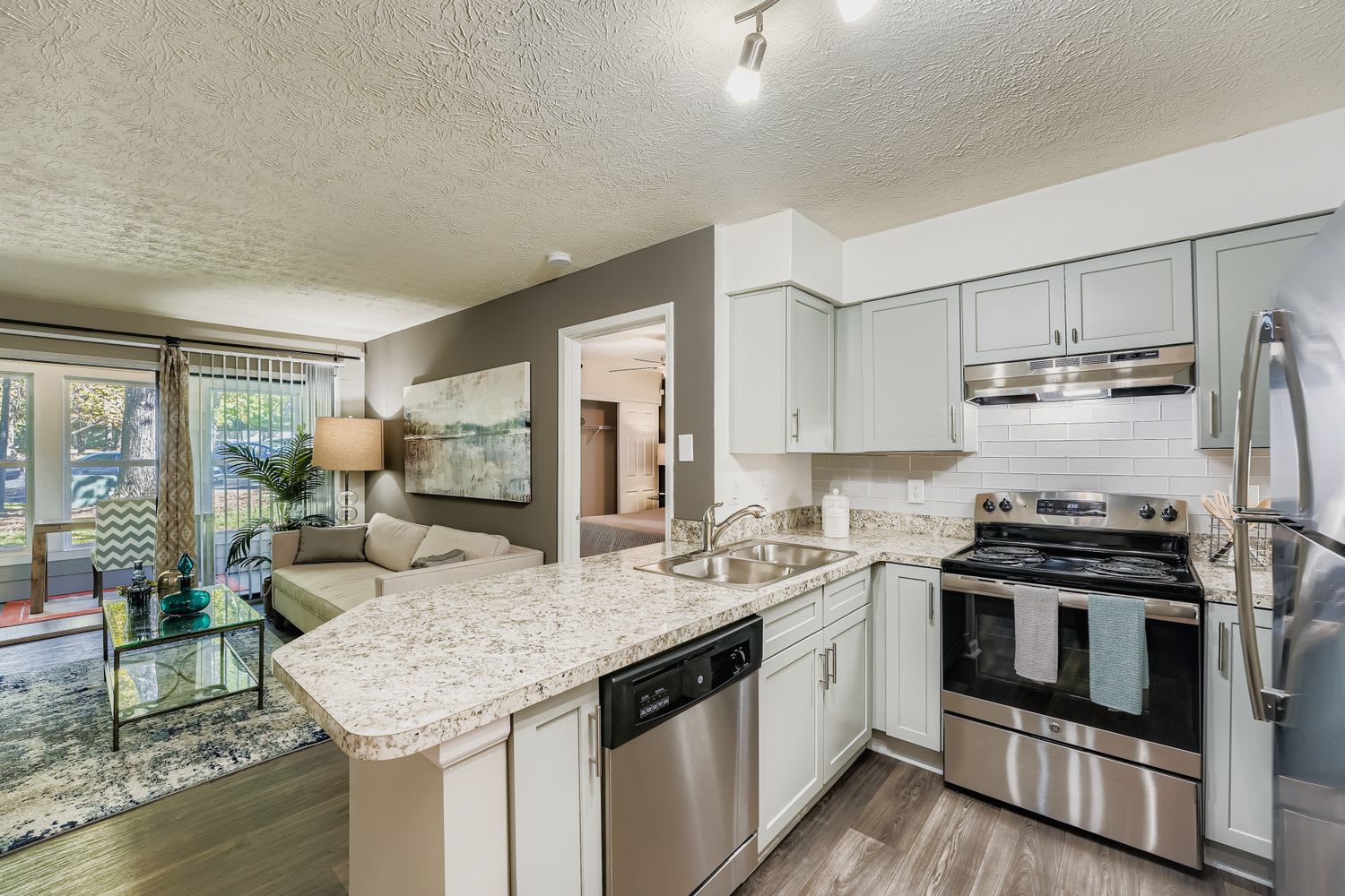 2200 Big Creek – photo 1 of 362