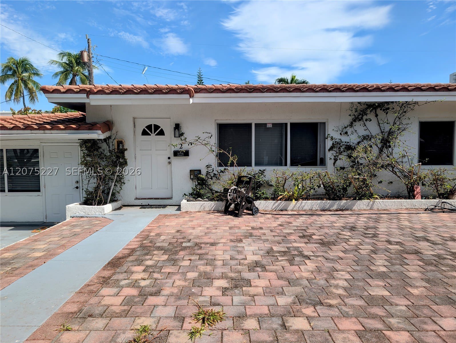 3221 NE 7th St – photo 1