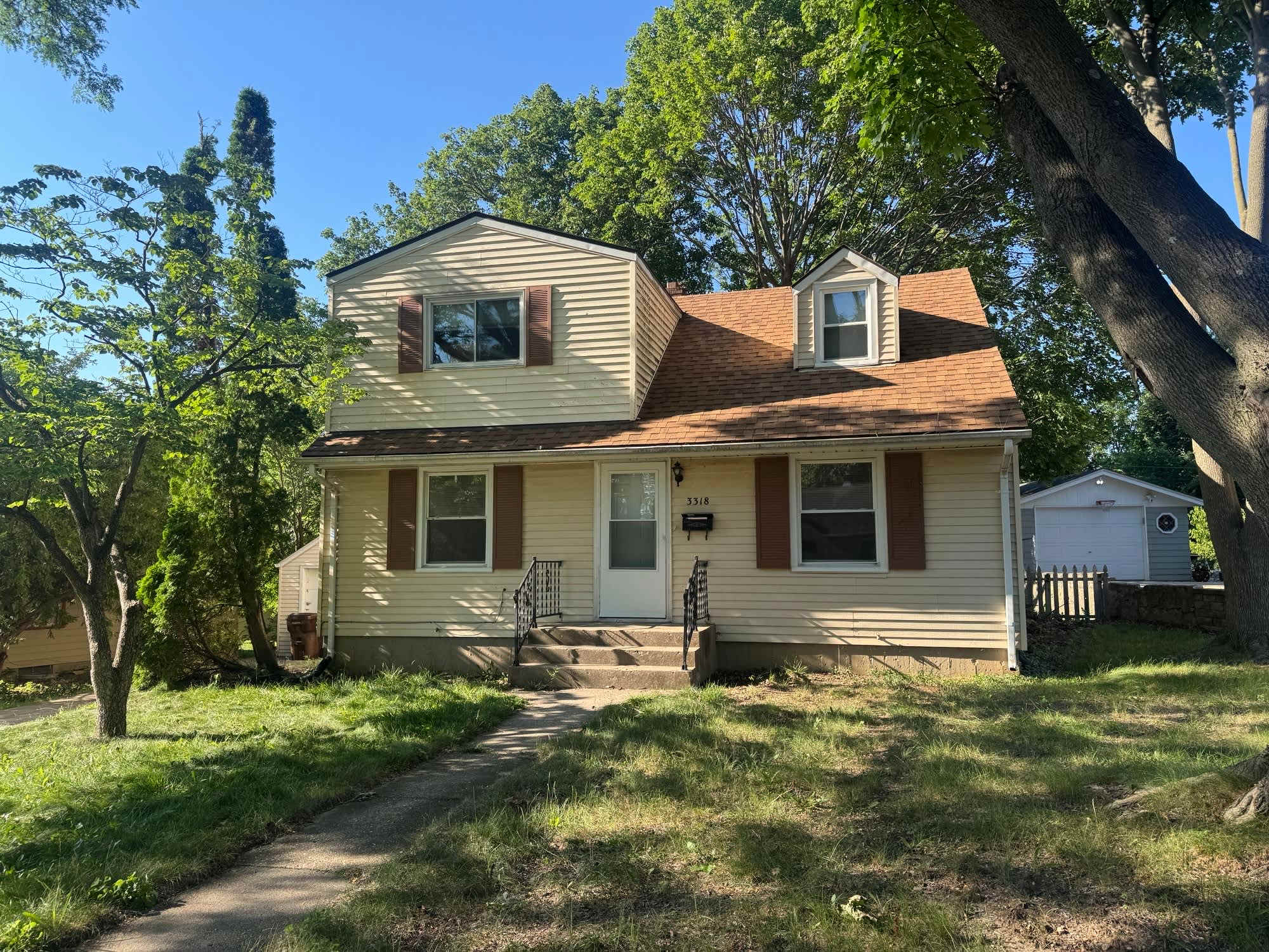 3318 Carolina Avenue – photo 1