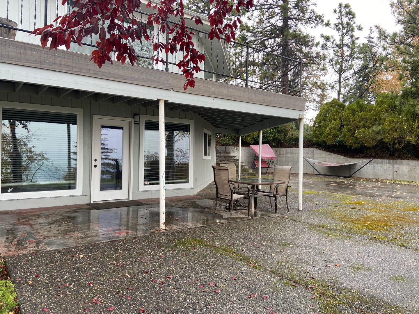 2 Bedroom 1 Bath In The Dalles With Columbia River Views – photo 1 of 12