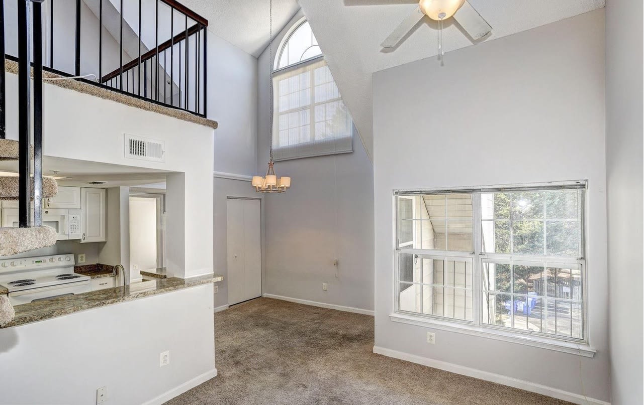 1023 Summerglenn Ct – photo 1 of 17