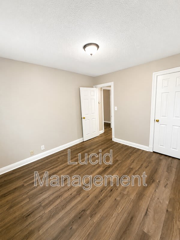 3659 Lentz Avenue – photo 1