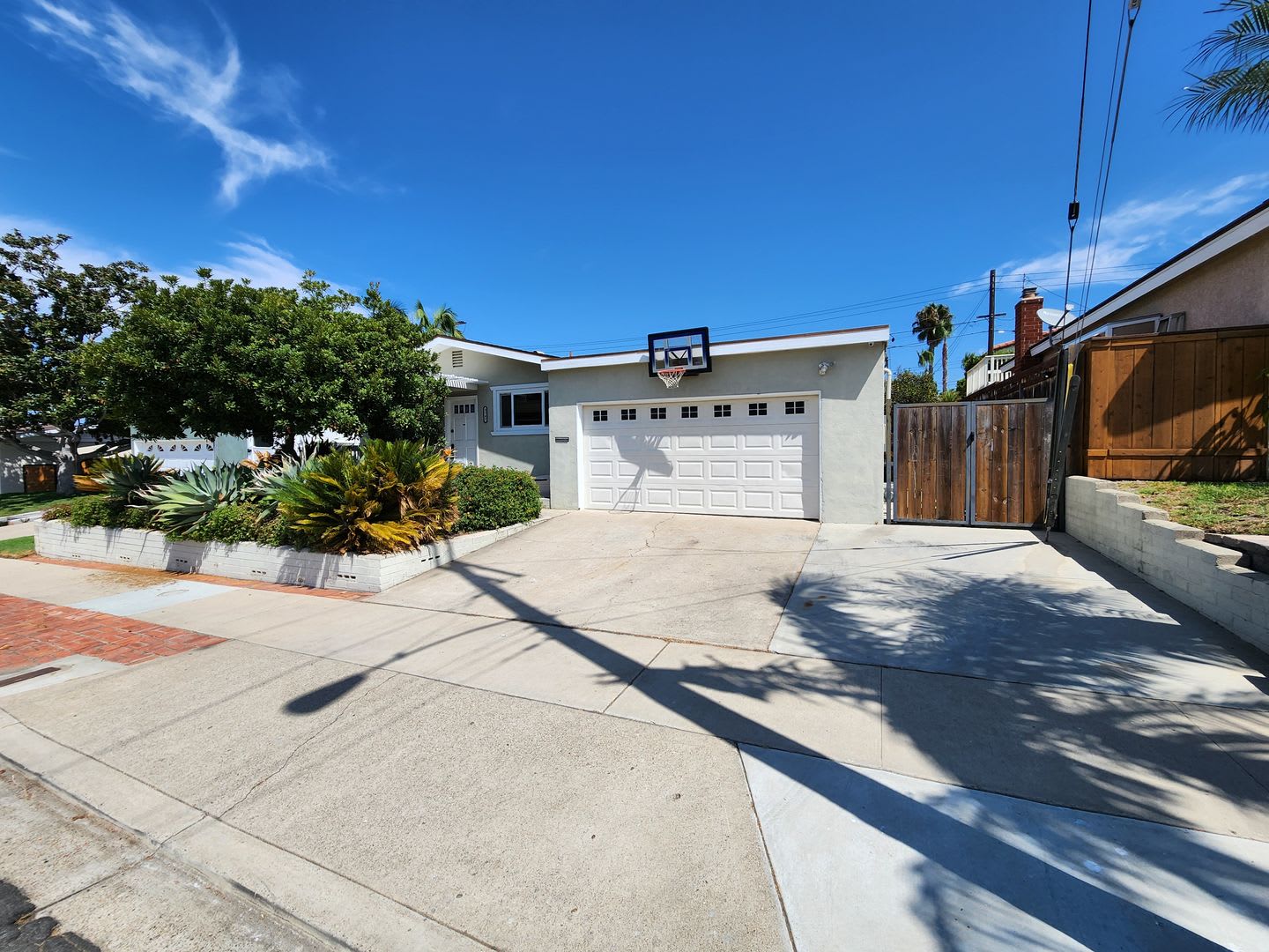 3 Bedroom Single Story House In Clairemont Bay Park – photo 1