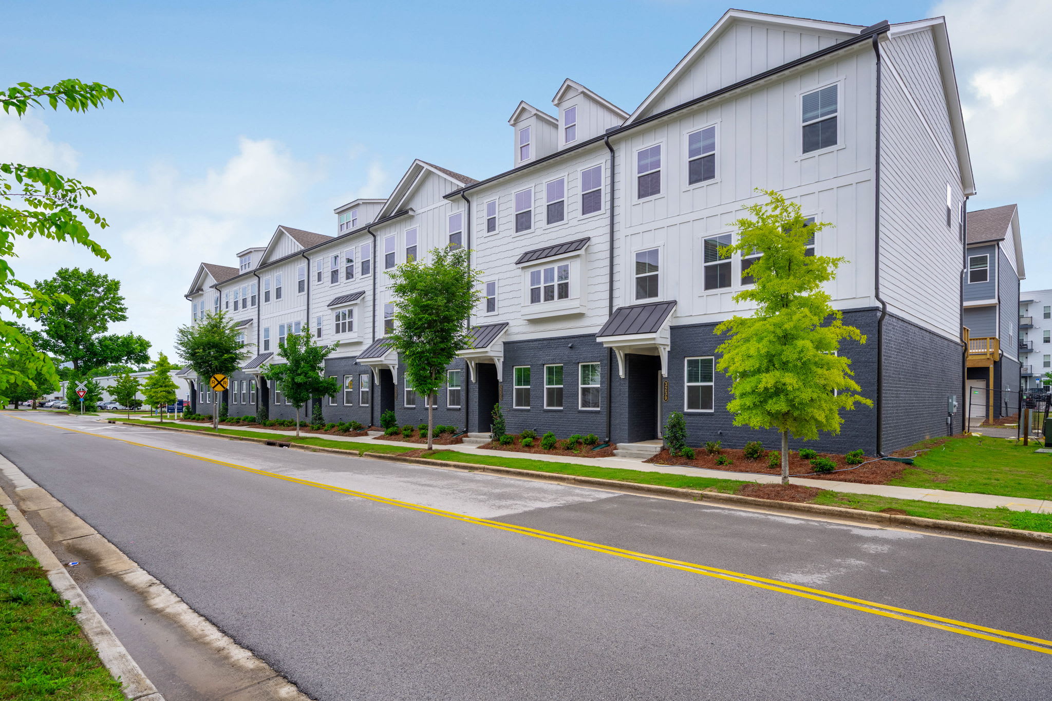 3227 Aberdeen Row – photo 1