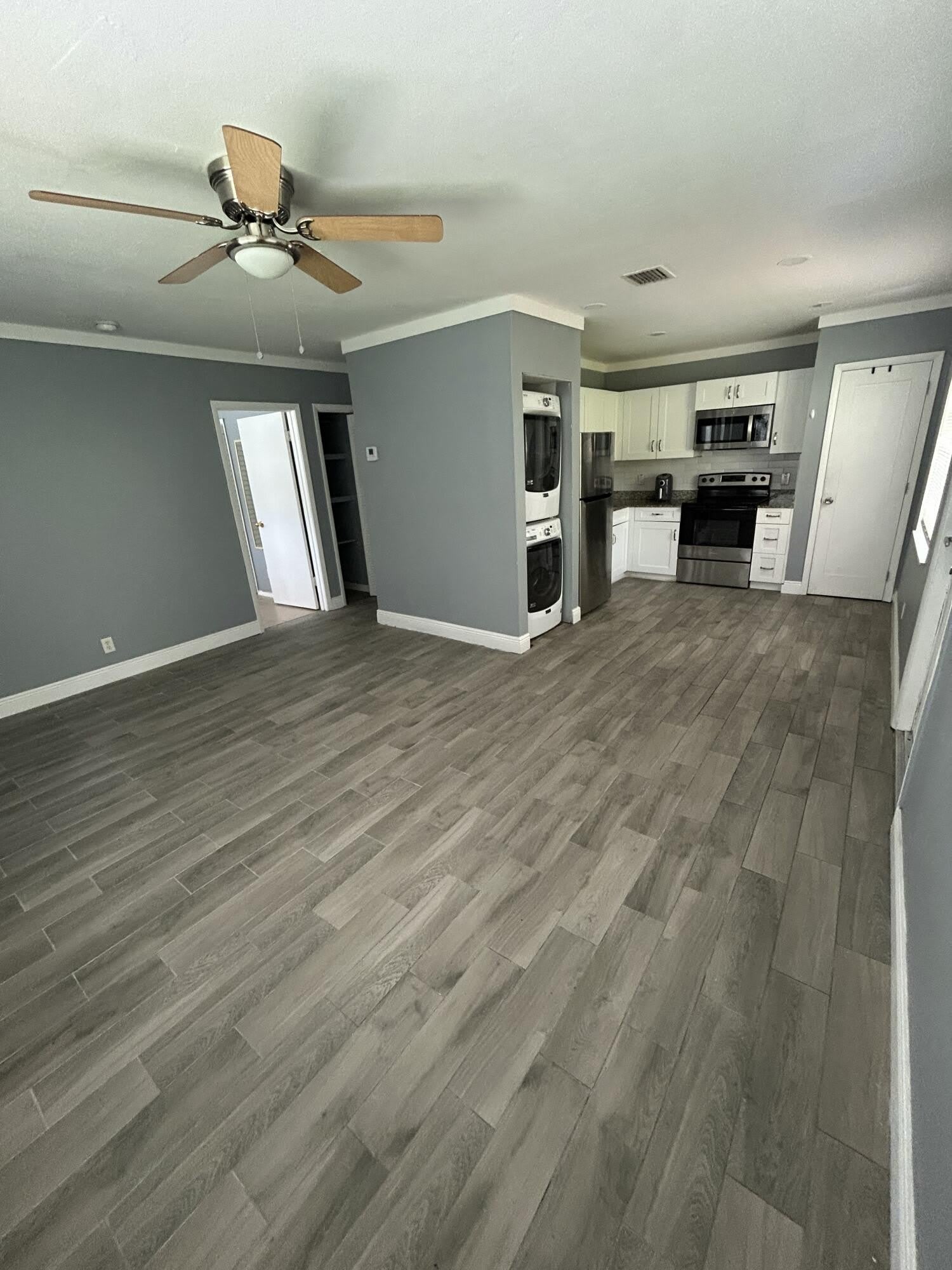 1435 Sw 24Th Court – photo 1