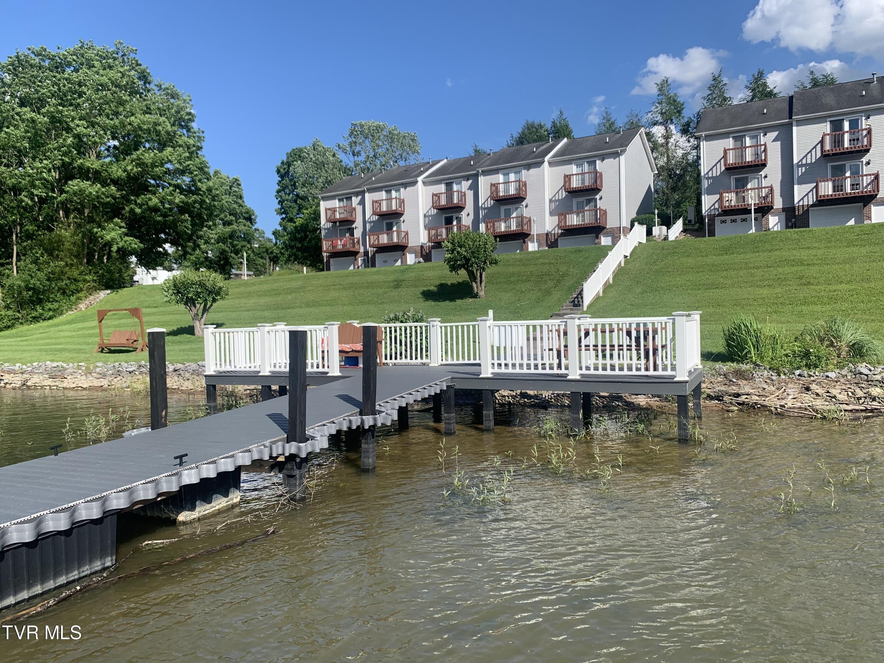 4336 Bluff City Highway – photo 1 of 66