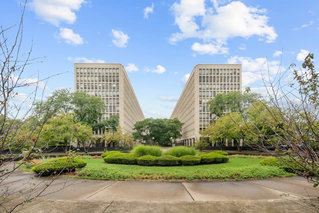 1450 E 55th Place – photo 1