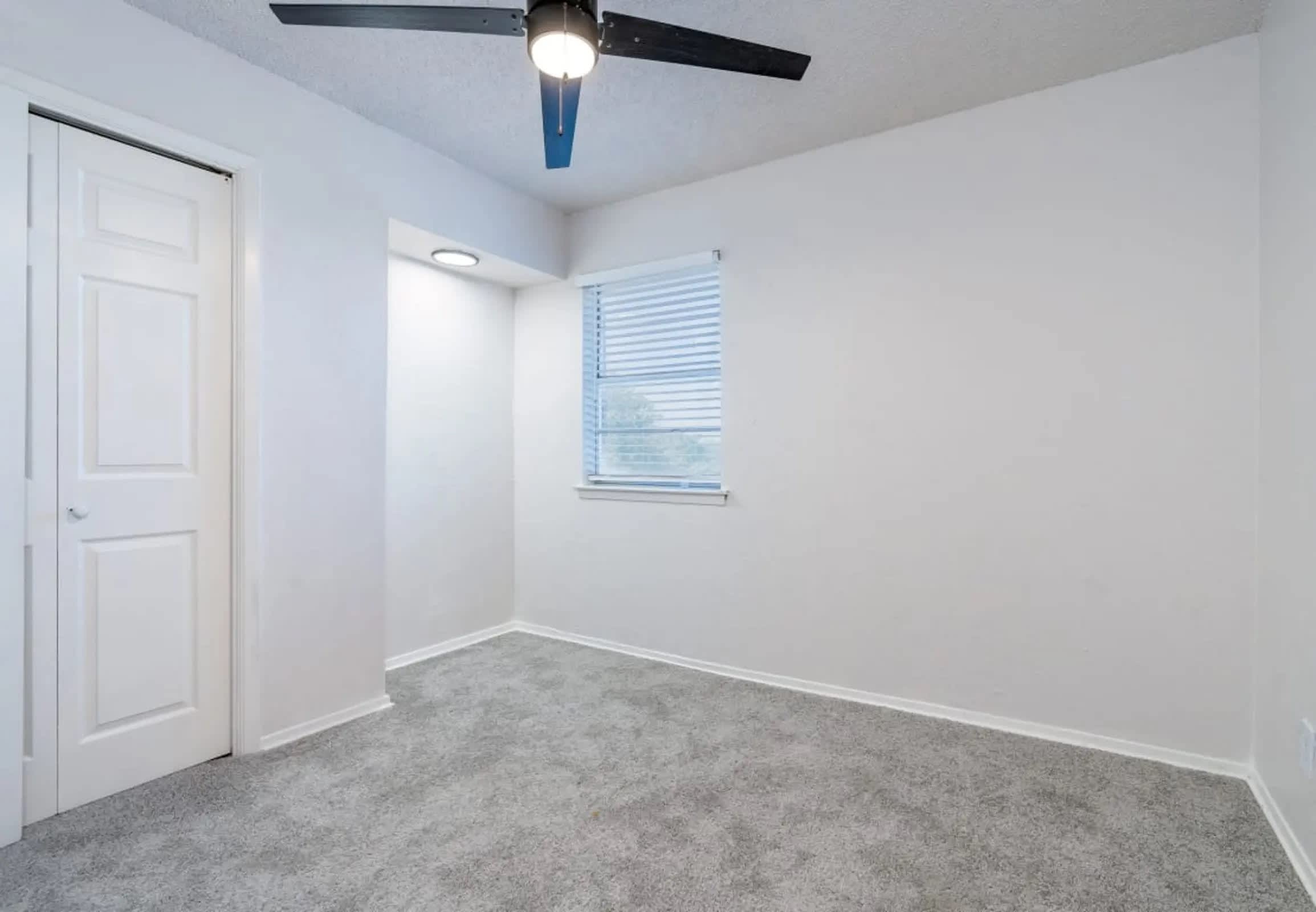 Buena Vista Apartments – photo 1 of 157