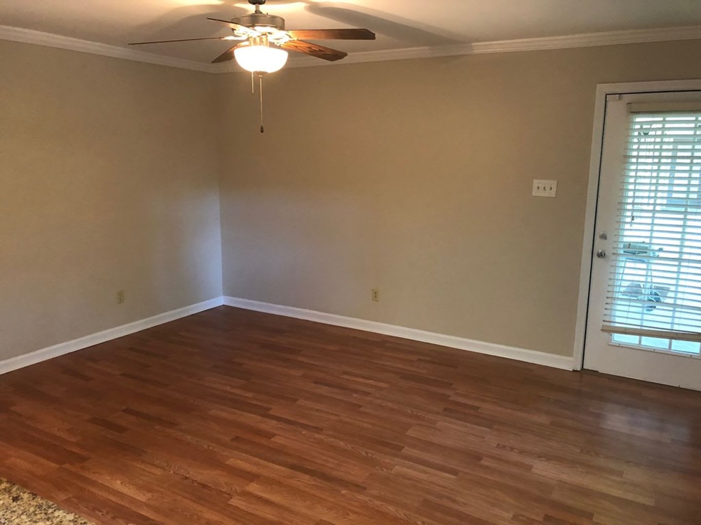 2 Bedroom 1 Bath Apartment Close to Campus! – photo 1 of 12