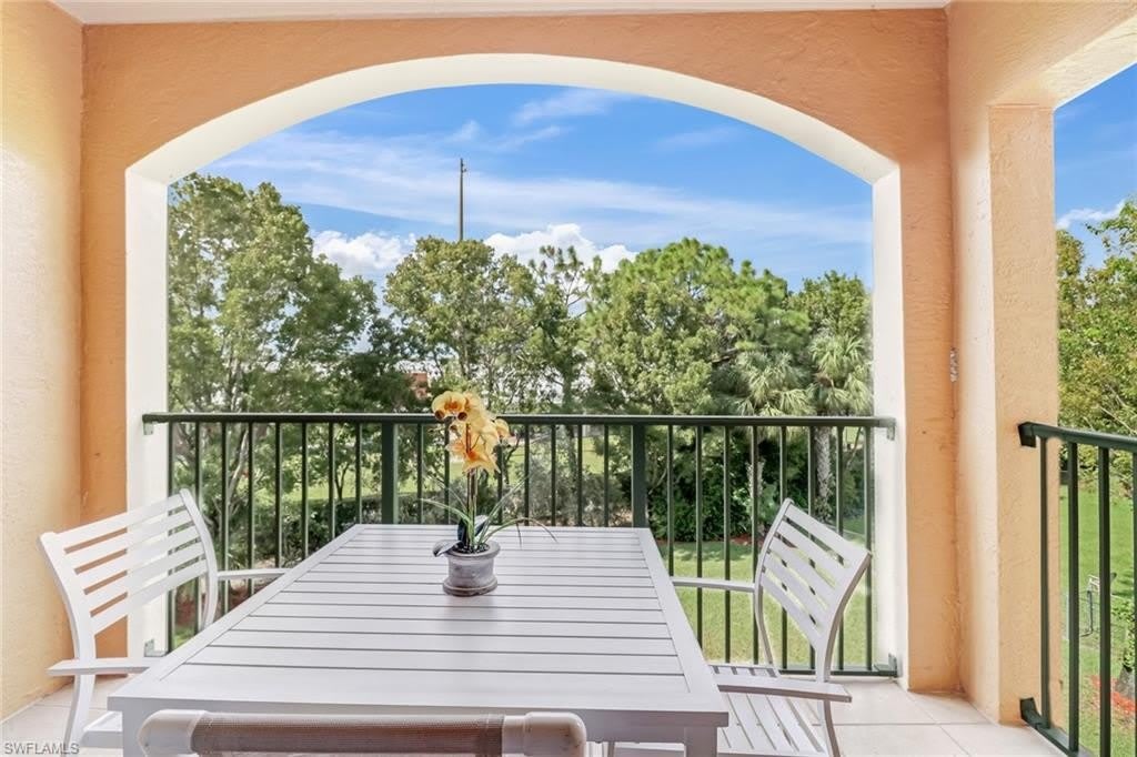 1190 Wildwood Lakes Blvd – photo 1