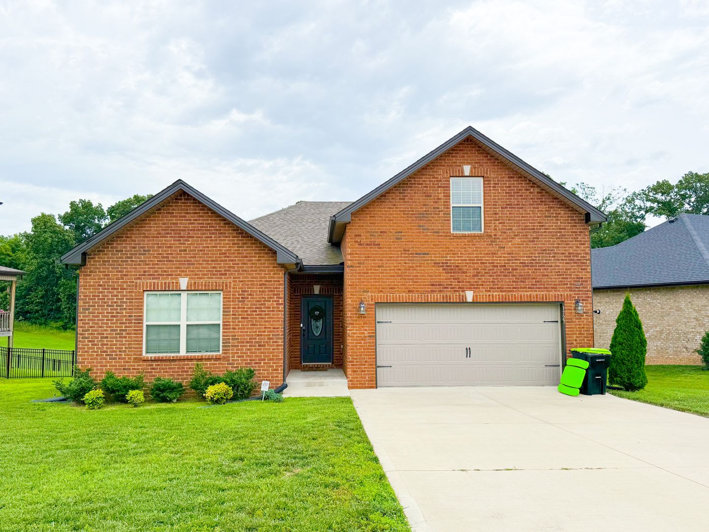 3 Bedroom 2 Bathroom Home – photo 1