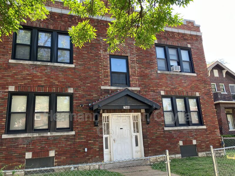 3660 Bates Street – photo 1 of 13