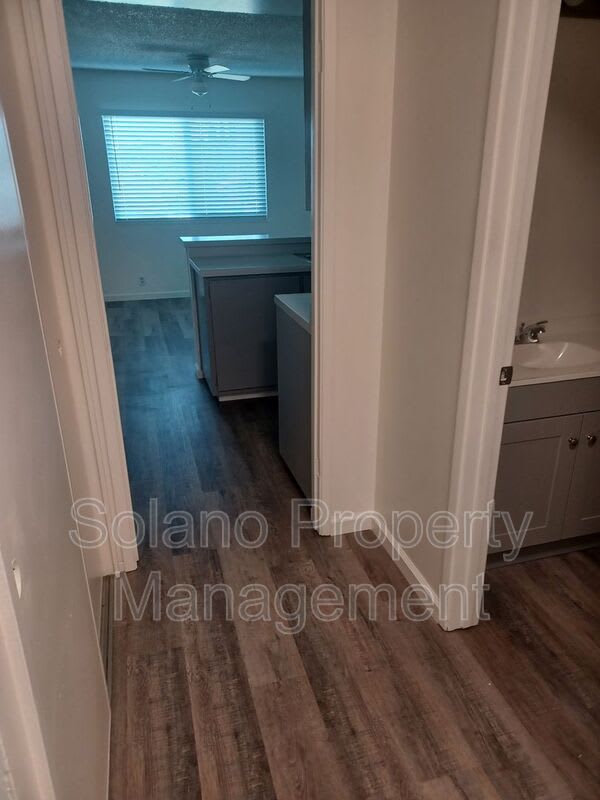 766 E Tabor Ave – photo 1 of 8