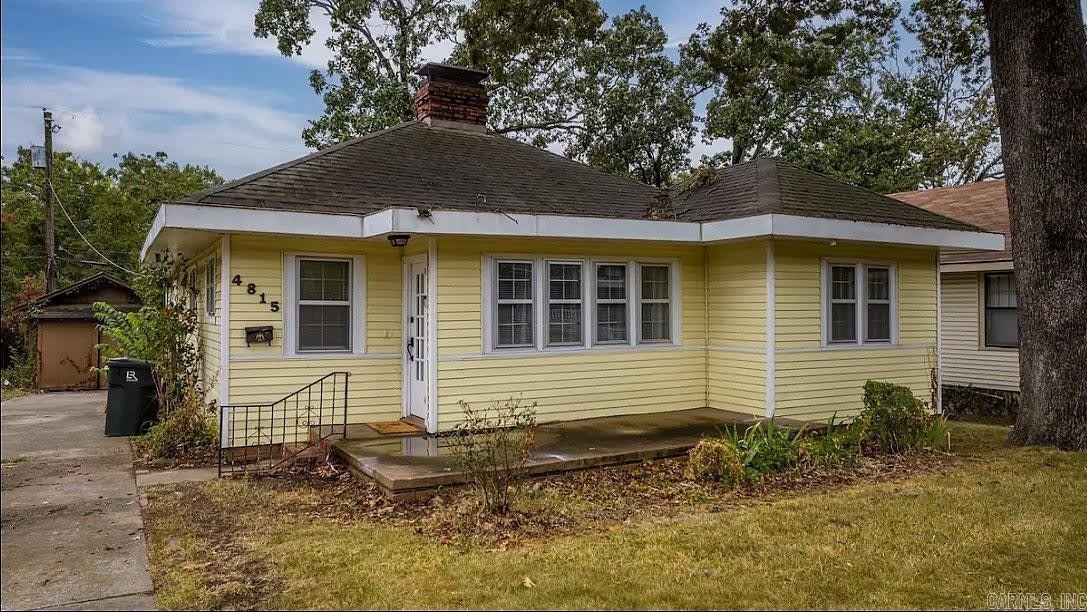 4815 Lee Avenue – photo 1