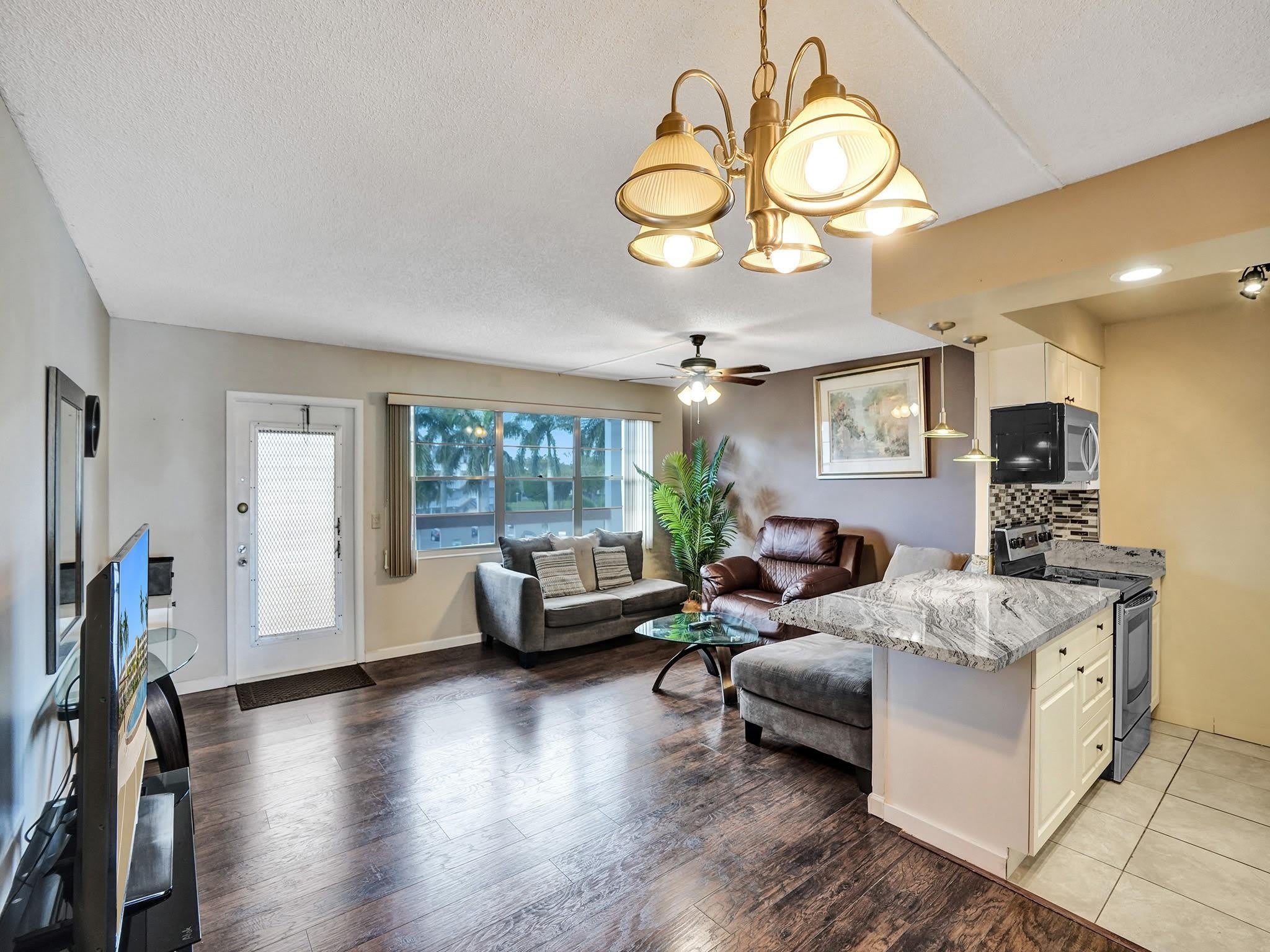 3014 Cornwall A – photo 1