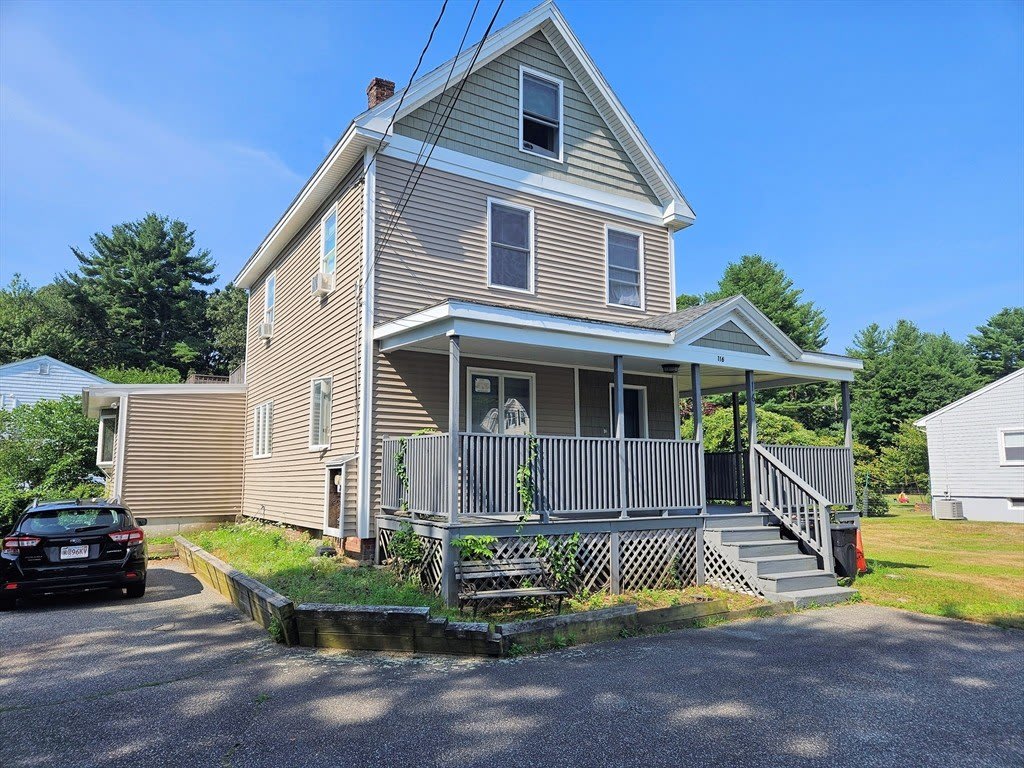 116 Pearl St – photo 1 of 10