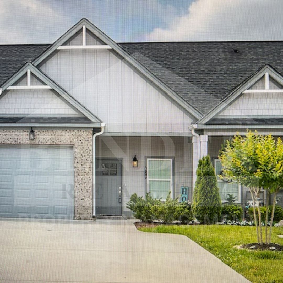 ** REDUCED ** BEAUTIFUL TOWNHOME – photo 1 of 8