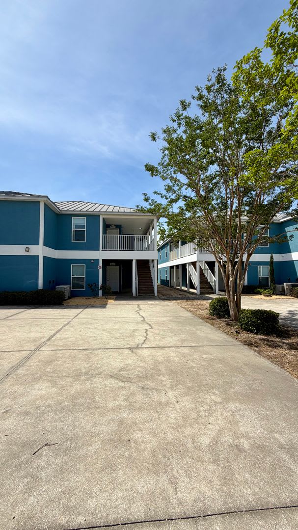9121 Laird Street – photo 1 of 18