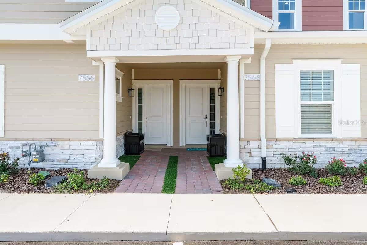 7568 SUNFLOWER Circle – photo 1