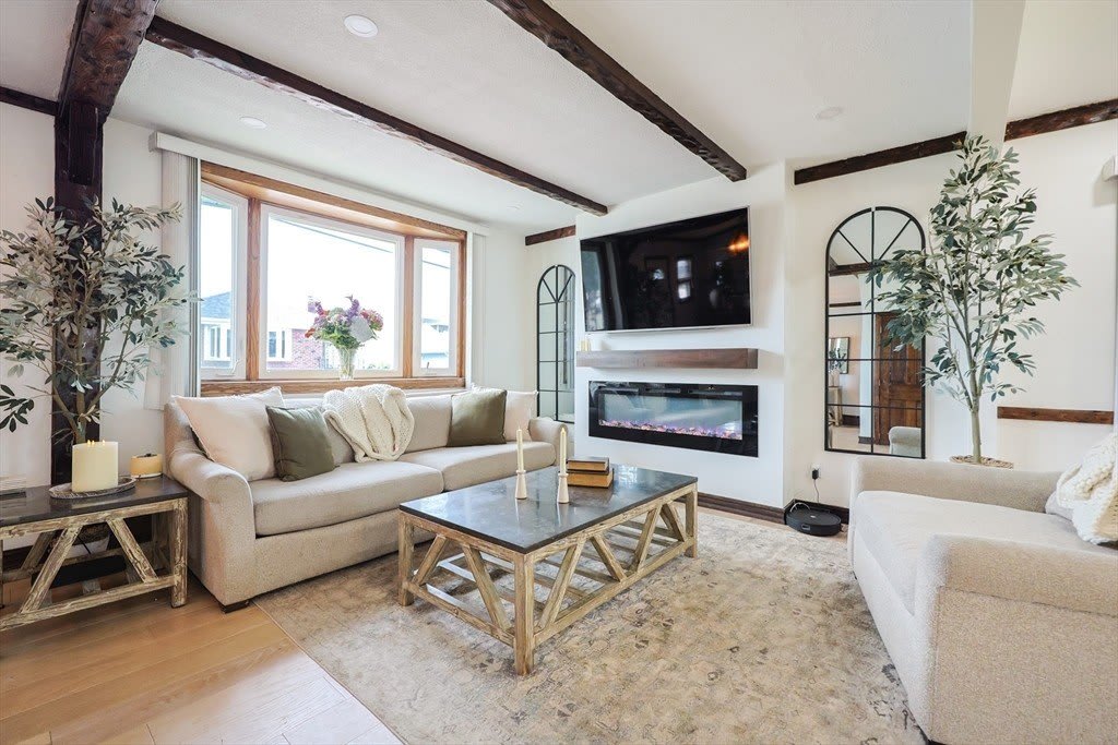 115 Charger St – photo 1