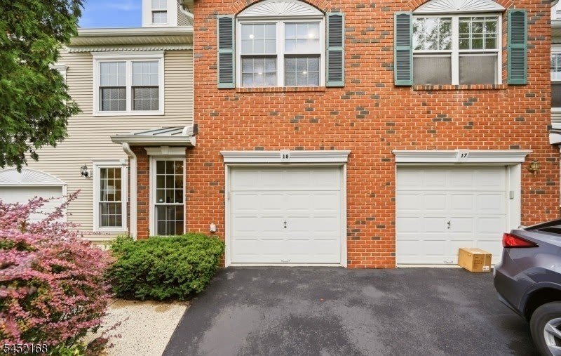 18 Clark Ct – photo 1 of 21