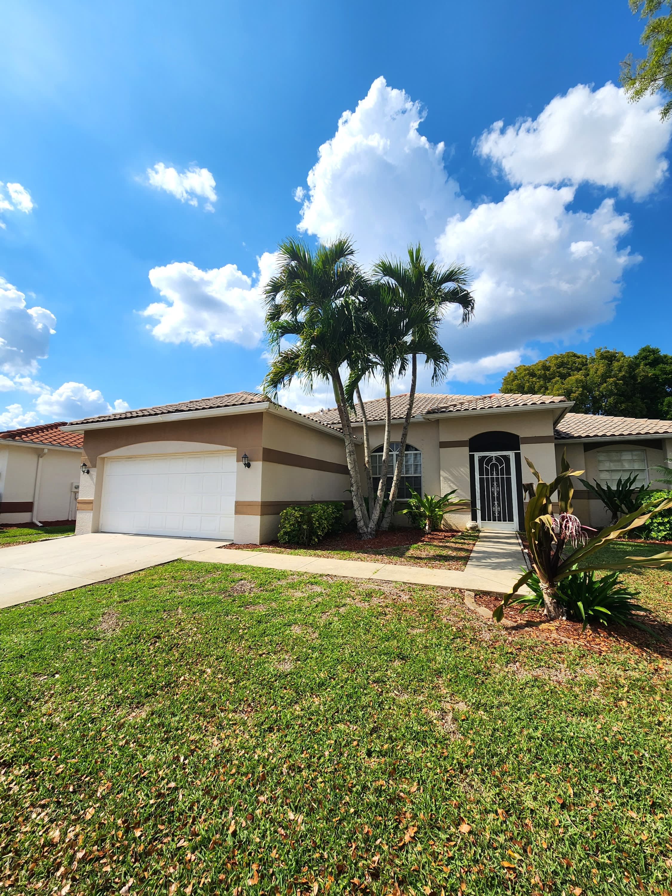 11082 Lakeland Circle – photo 1 of 44