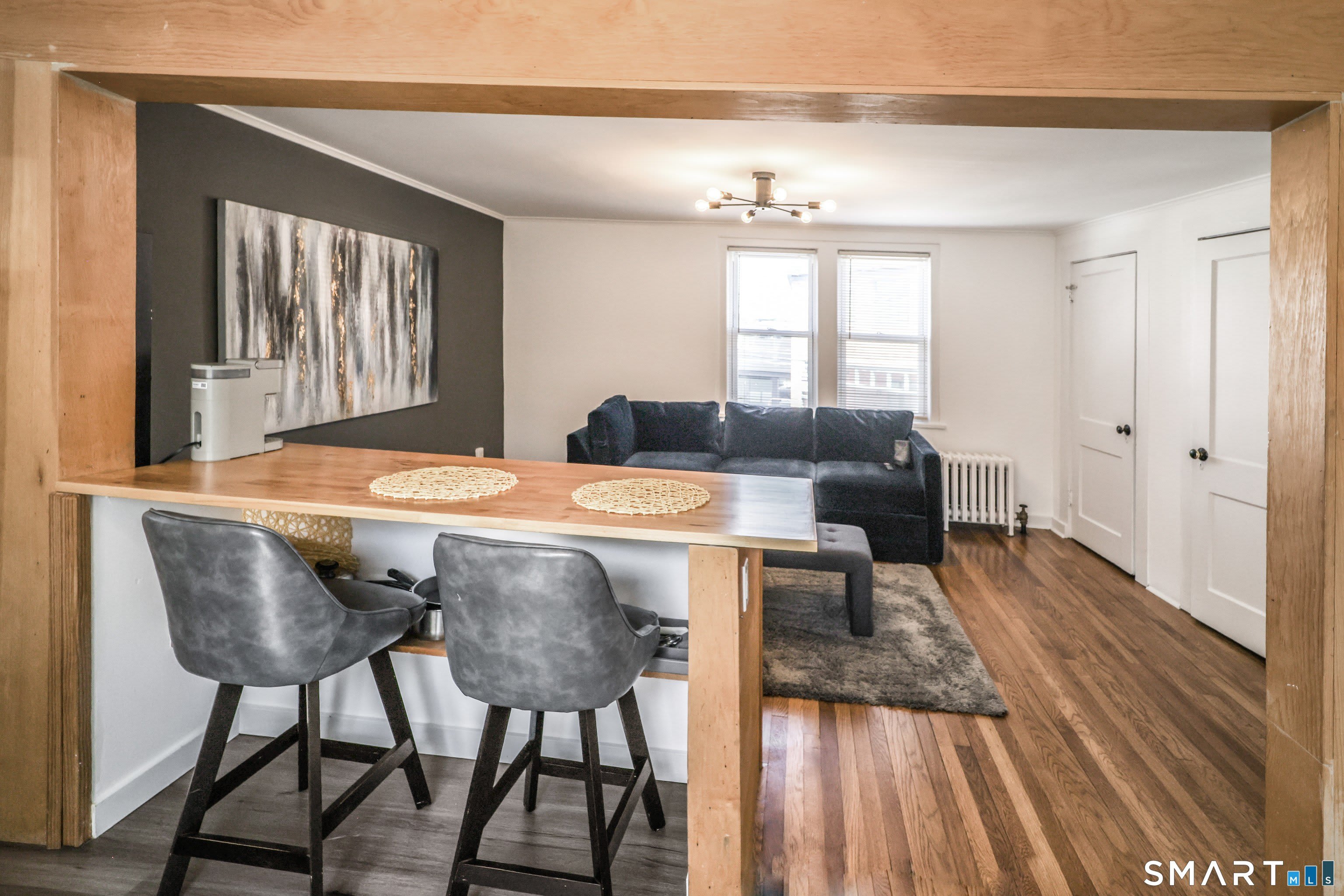 18 Riverside Avenue – photo 1 of 8
