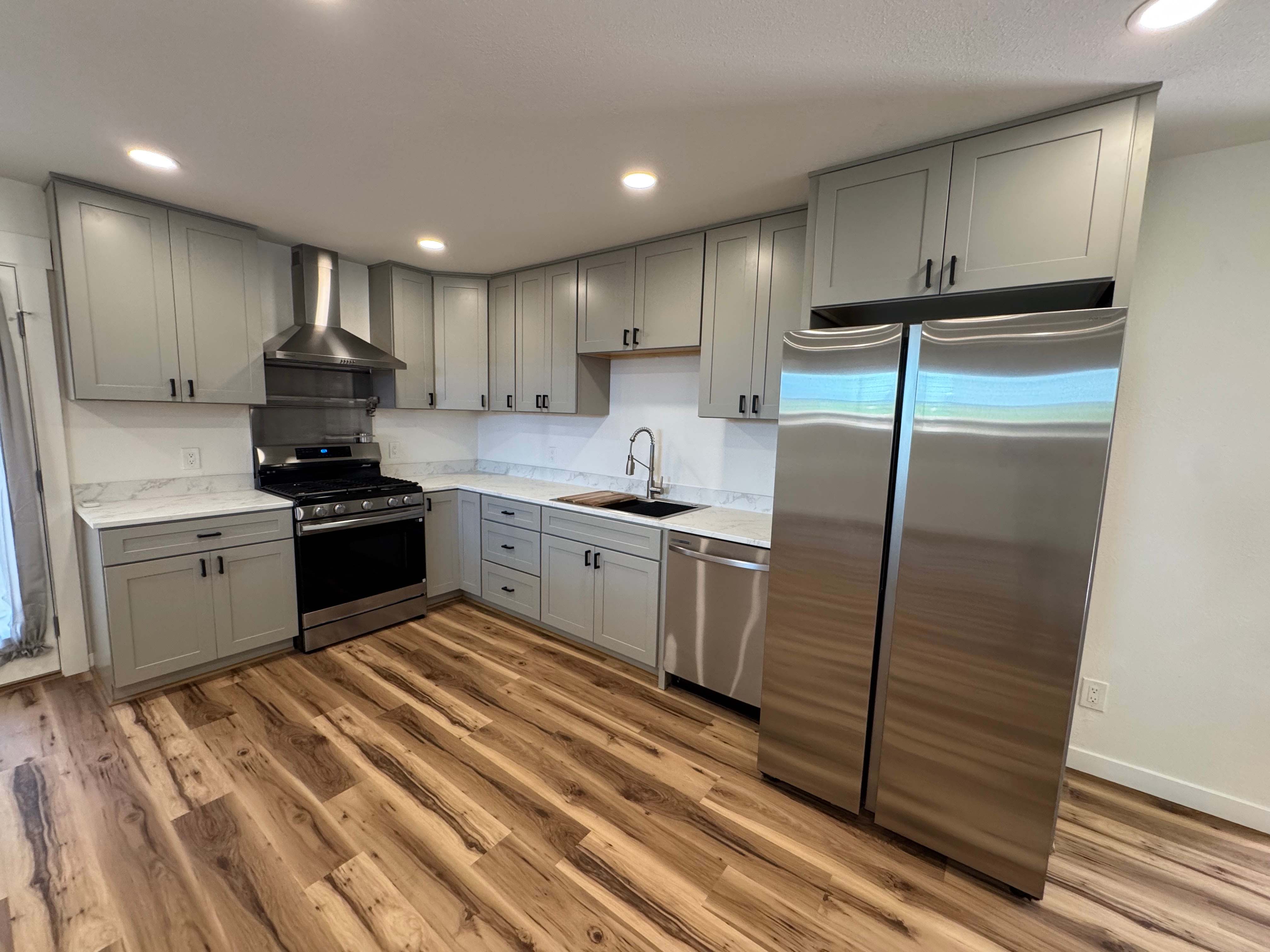 1581 Combie Road Unit C – photo 1 of 11