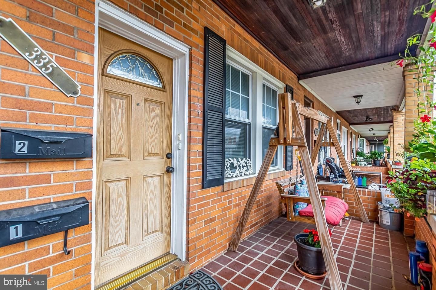 335 DREW Street – photo 1