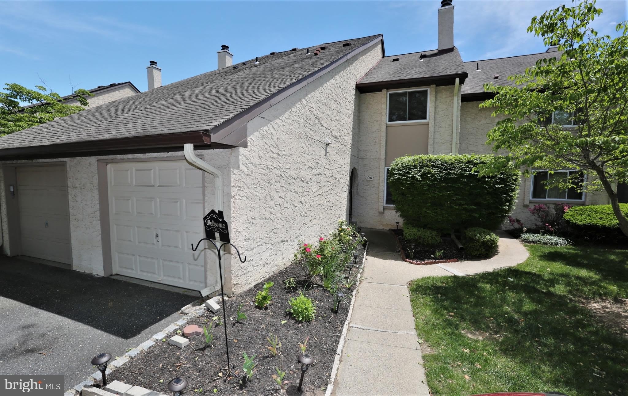 94 Tennyson Drive – photo 1 of 47