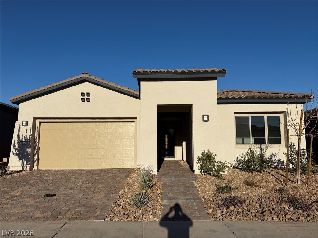 162 Sun Glaze Avenue – photo 1