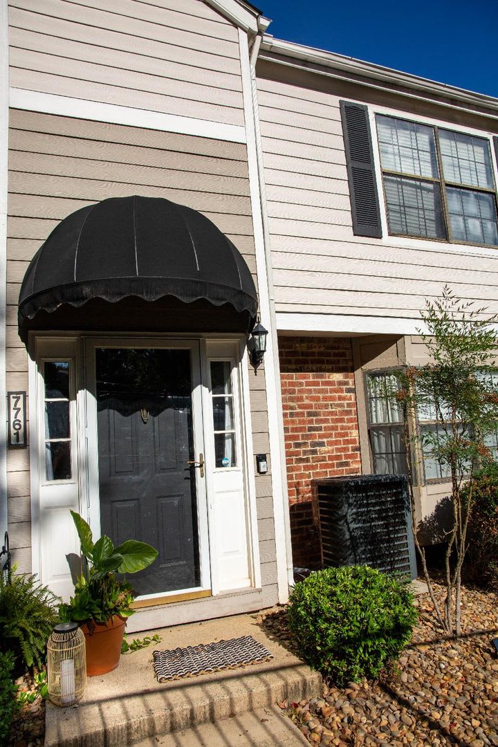 7761 Falcon Rest Circle,Raleigh – photo 1