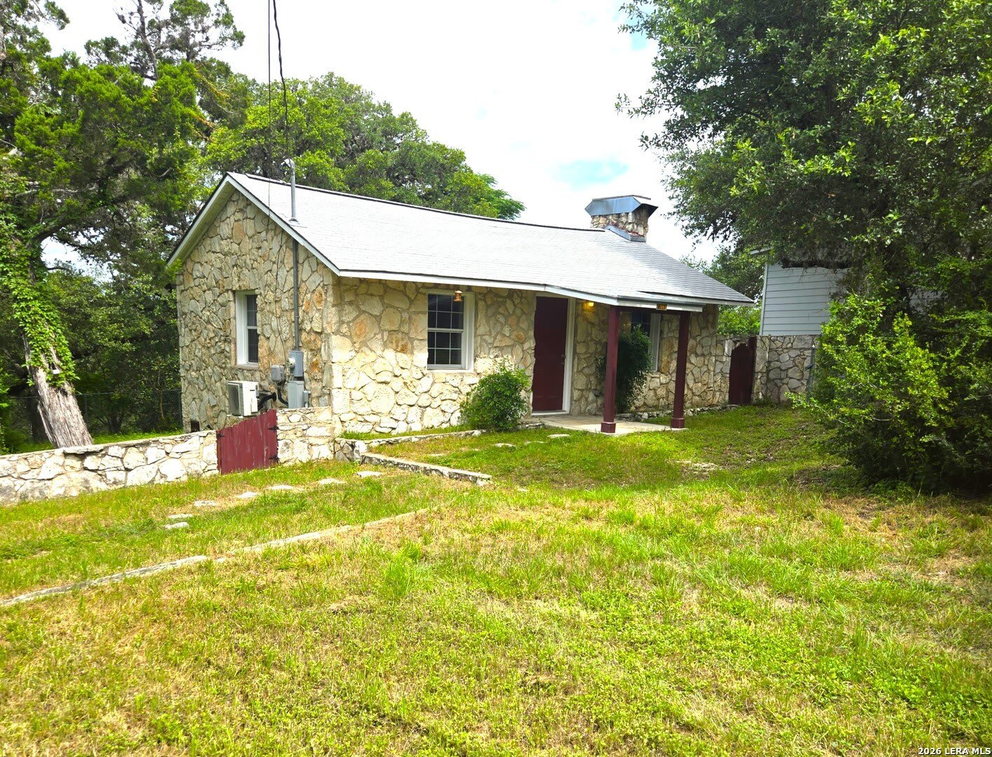 17803 HILLTOP DR – photo 1 of 23