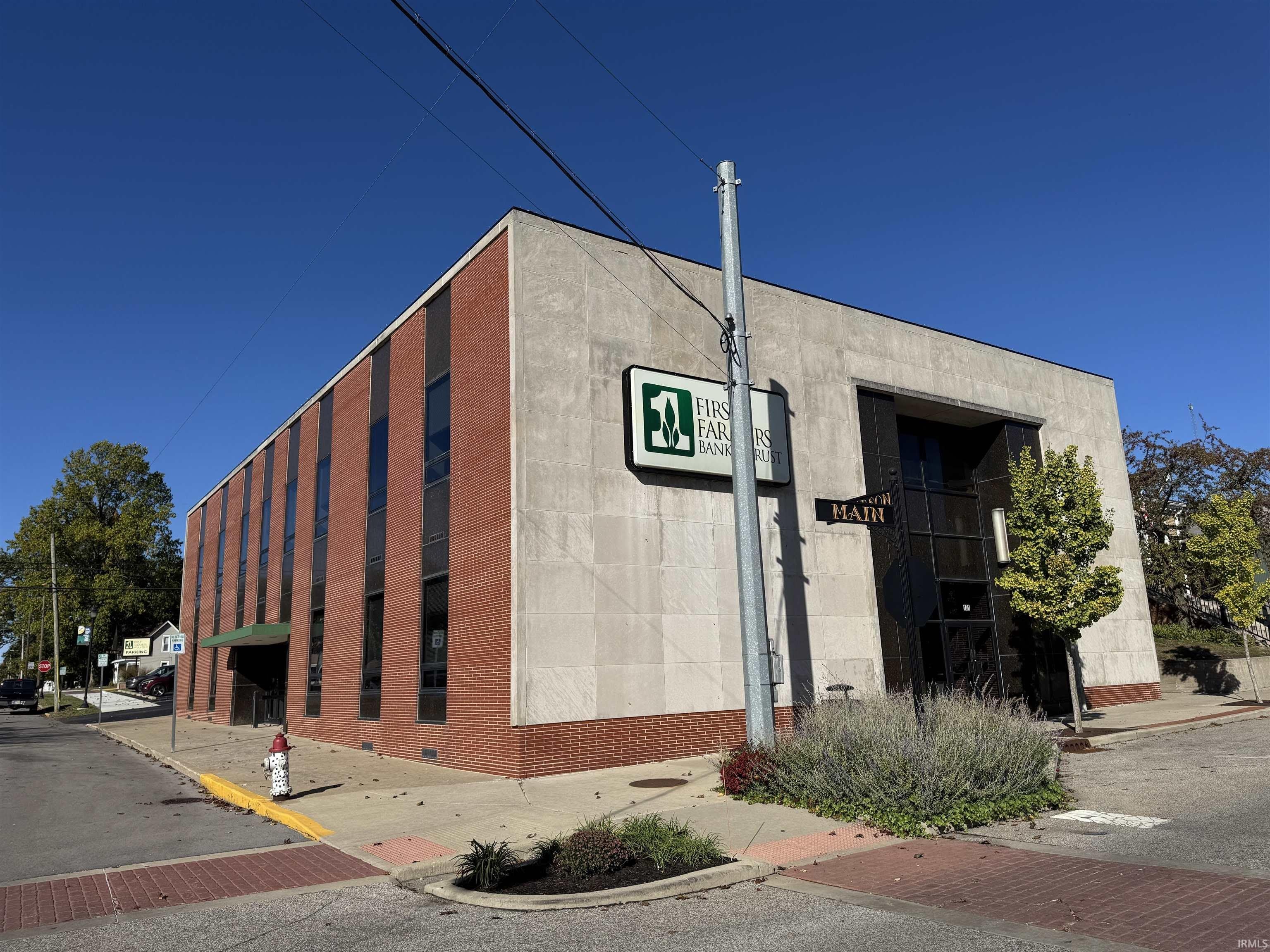 101 S Main Street – photo 1 of 5