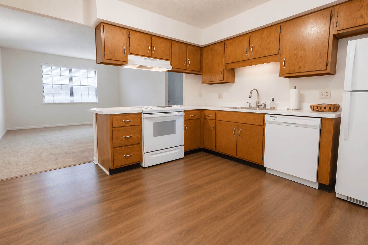 Court at Sandstone – photo 1 of 40