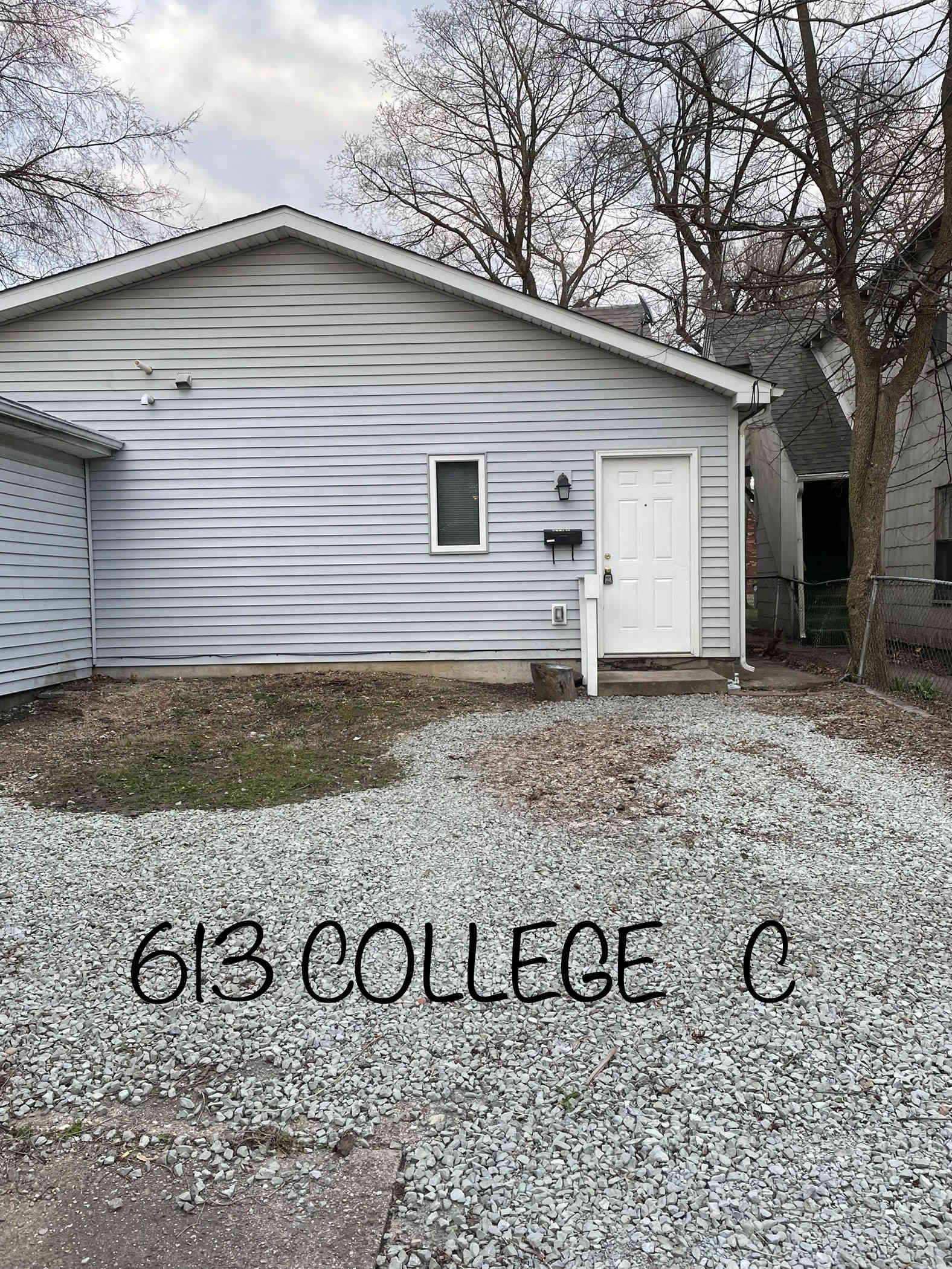 613 College Dr, Apt C – photo 1
