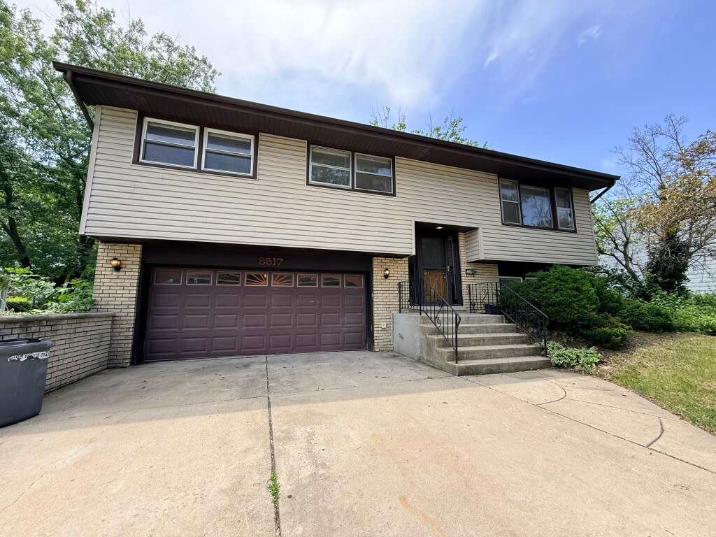 8517 West 87th Place – photo 1 of 52