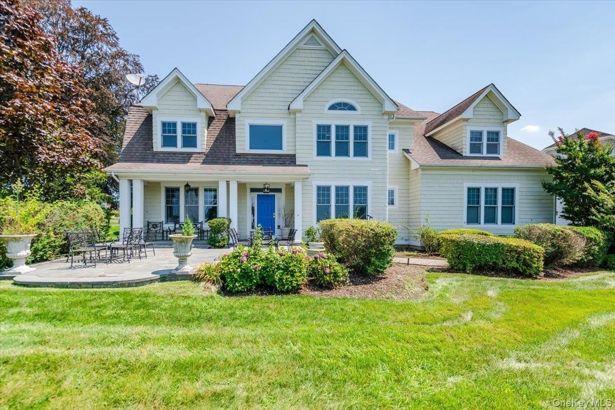 53 Pembroke Drive – photo 1 of 134