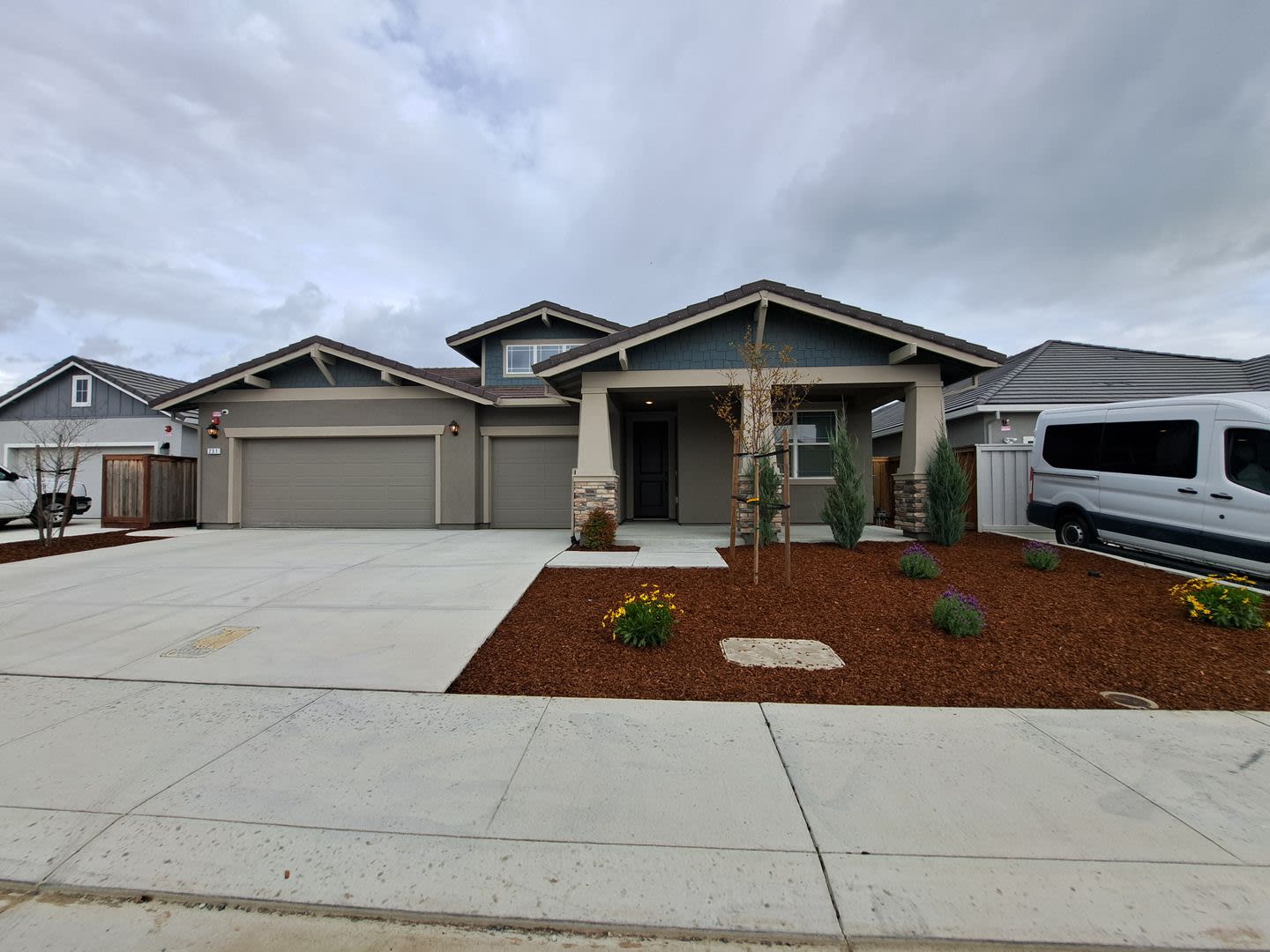 Gorgeous Smart Home is Clean &amp; Loaded! – photo 1 of 44