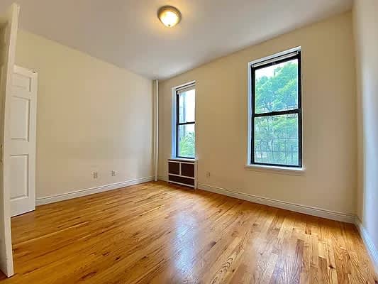 250 West 108 – photo 1