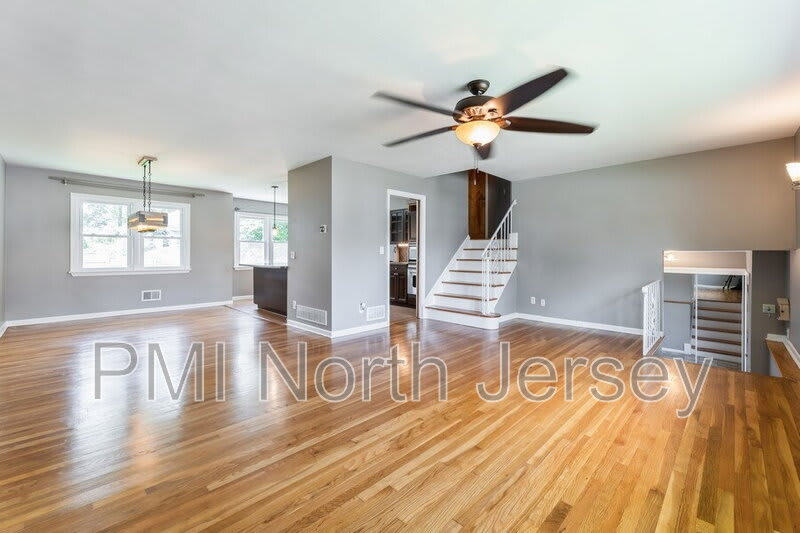 150 Pleasant Avenue – photo 1 of 82