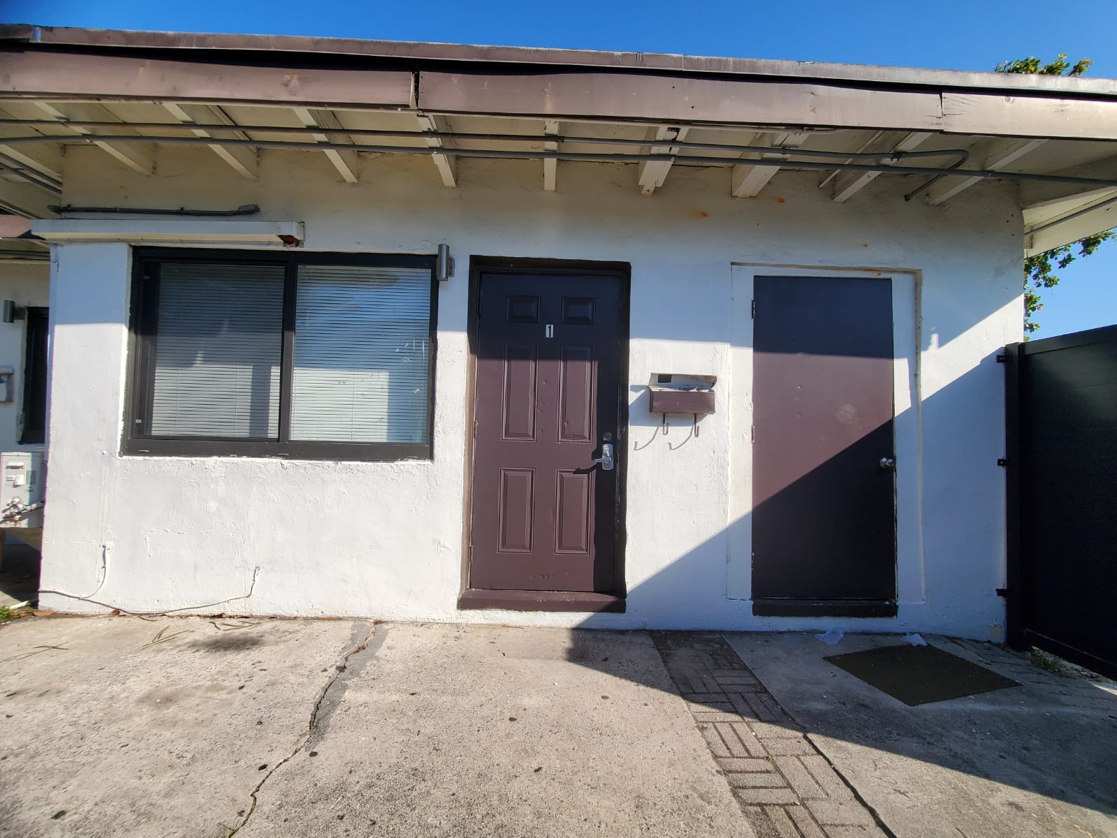 841 Northwest 5th Avenue – photo 1