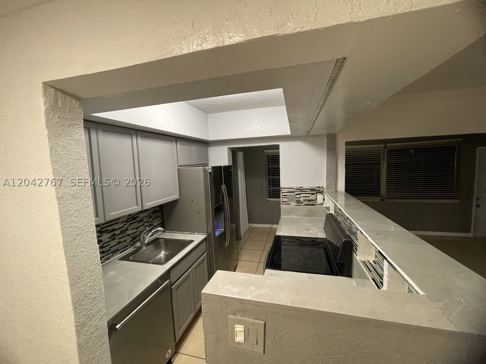 20490 NW 7th Ave – photo 1