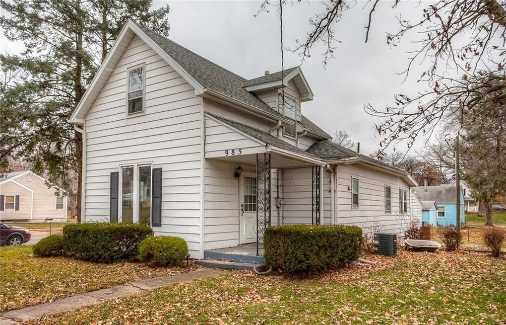 985 28th Street – photo 1