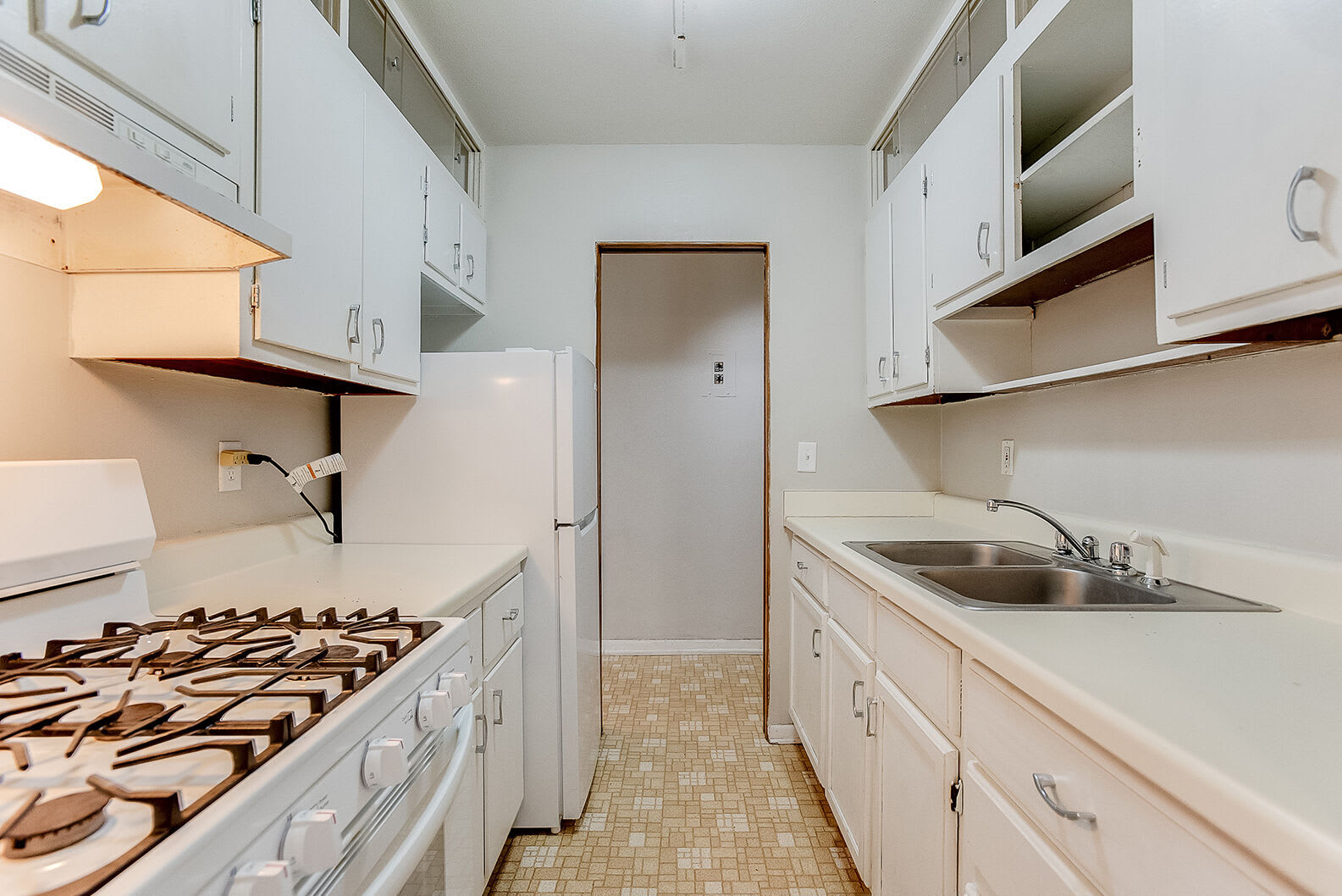 Eat Street Apartments – photo 1